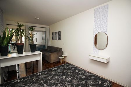 Apartamento à venda com 40m², 1 quarto e sem vaga Apartamento à venda com 40m², 1 quarto e sem vagaSala/Quarto