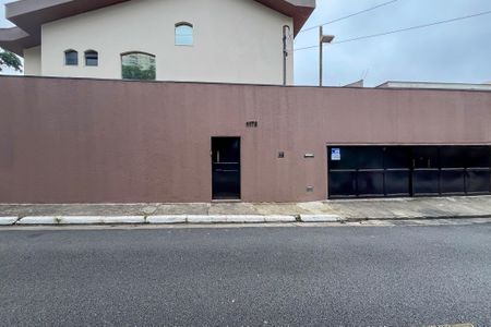 Casa à venda com 600m², 4 quartos e 3 vagasFachada