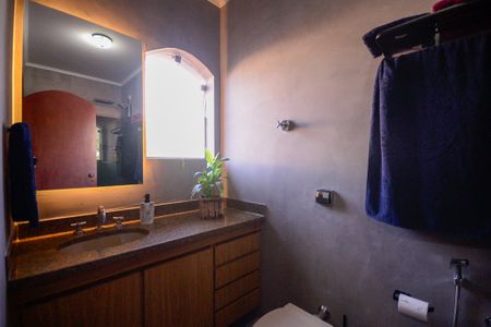 Casa à venda com 600m², 4 quartos e 2 vagas Casa à venda com 600m², 4 quartos e 2 vagasBanheiro do Quarto 4