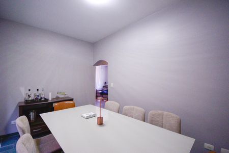 Casa à venda com 600m², 4 quartos e 2 vagas Casa à venda com 600m², 4 quartos e 2 vagasSala de Jantar