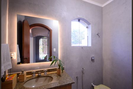 Casa à venda com 600m², 4 quartos e 2 vagas Casa à venda com 600m², 4 quartos e 2 vagasLavabo