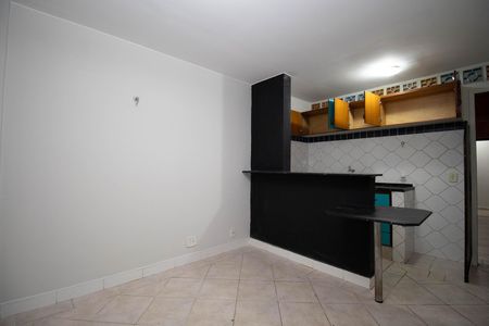 Studio para alugar com 49m², 1 quarto e sem vaga Studio para alugar com 49m², 1 quarto e sem vagaSala