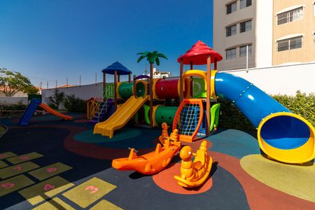 Apartamento à venda com 94m², 3 quartos e 2 vagasÁrea comum - Playground