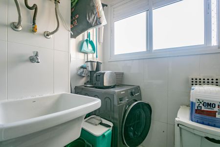 Apartamento para alugar com 67m², 2 quartos e 1 vagaÁrea de Serviço