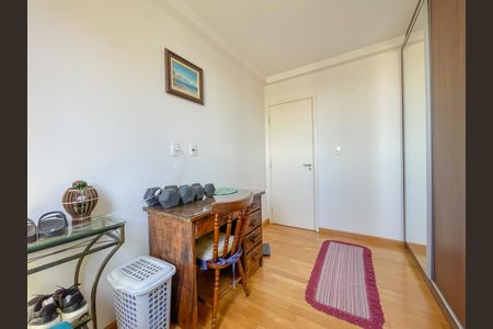 Apartamento à venda com 90m², 3 quartos e 2 vagasQuarto 
