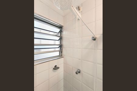 Apartamento à venda com 76m², 3 quartos e 2 vagasBanheiro Social