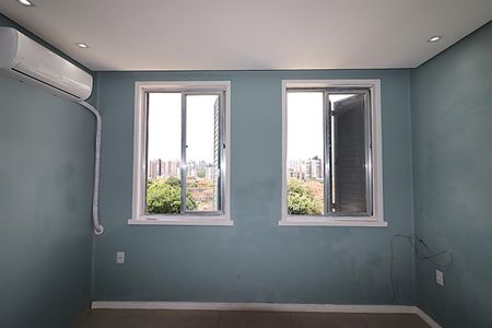 Sala de apartamento para alugar com 3 quartos, 80m² em Passo D’areia, Porto Alegre