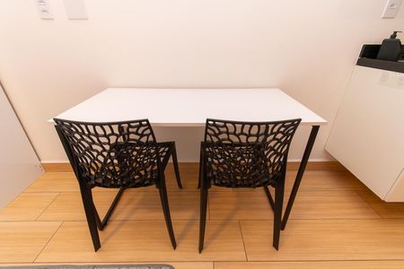 Studio de kitnet/studio para alugar com 1 quarto, 30m² em Quinta da Paineira, São Paulo