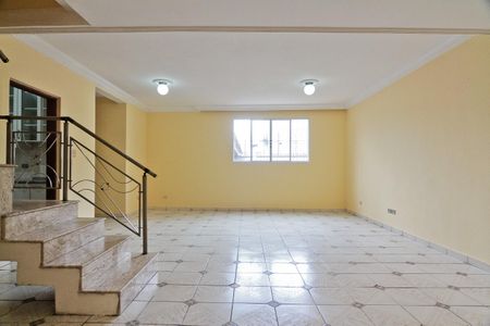 Sala de casa para alugar com 4 quartos, 232m² em Vila Rica, São Paulo