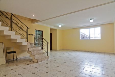 Sala de casa para alugar com 4 quartos, 232m² em Vila Rica, São Paulo