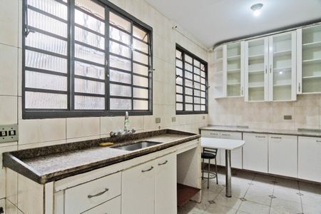 Casa para alugar com 232m², 4 quartos e 3 vagasCozinha