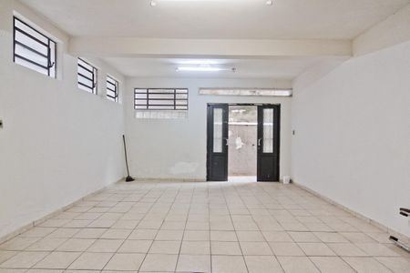 Casa para alugar com 232m², 4 quartos e 3 vagasSalão