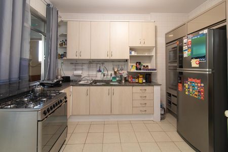 Apartamento para alugar com 186m², 4 quartos e 1 vagaCozinha e Área de Serviço