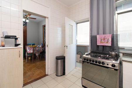 Apartamento para alugar com 186m², 4 quartos e 1 vagaCozinha e Área de Serviço