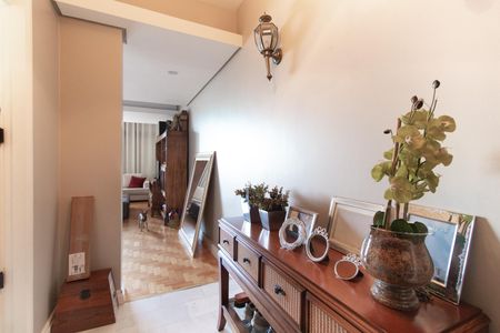 Apartamento para alugar com 186m², 4 quartos e 1 vagaHall de entrada