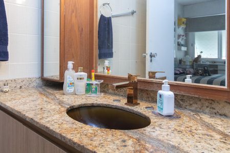 Apartamento para alugar com 186m², 4 quartos e 1 vagaBanheiro da Suíte