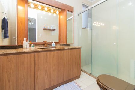 Apartamento para alugar com 186m², 4 quartos e 1 vagaBanheiro da Suíte