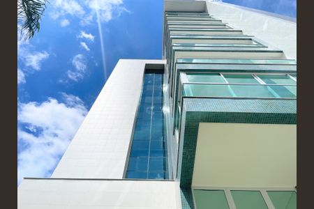 Apartamento à venda com 315m², 4 quartos e 4 vagasFachada