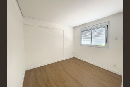 Apartamento à venda com 315m², 4 quartos e 4 vagasSemi-suíte 1
