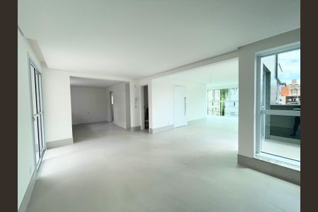 Apartamento à venda com 315m², 4 quartos e 4 vagasSala