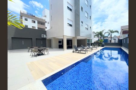 Apartamento à venda com 315m², 4 quartos e 4 vagasPiscina