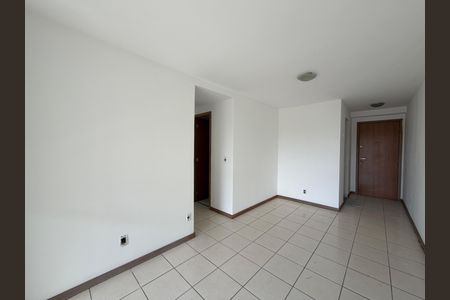 Sala de apartamento à venda com 2 quartos, 68m² em Jacarepaguá, Rio de Janeiro