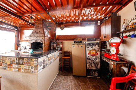 Casa à venda com 261m², 6 quartos e 1 vagaÁrea comum