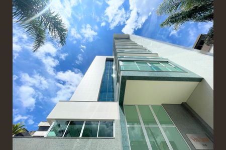 Apartamento à venda com 156m², 4 quartos e 4 vagasFachada