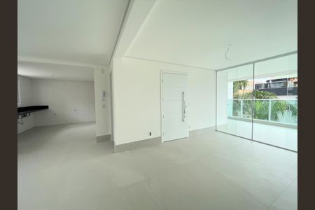 Apartamento à venda com 156m², 4 quartos e 4 vagasSala