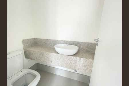 Apartamento à venda com 156m², 4 quartos e 4 vagasLavabo