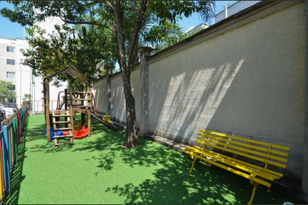 Apartamento para alugar com 45m², 2 quartos e 1 vaga Apartamento para alugar com 45m², 2 quartos e 1 vagaÁrea comum - Playground
