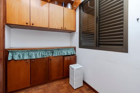 Apartamento para alugar com 180m², 3 quartos e 3 vagas Apartamento para alugar com 180m², 3 quartos e 3 vagasQuarto de Serviço