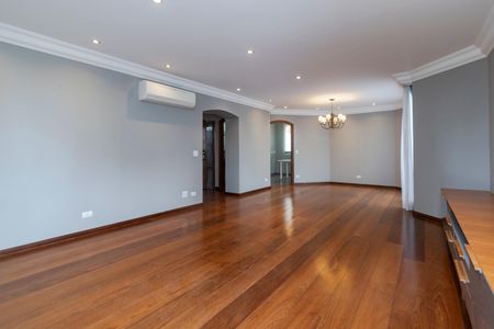 Apartamento para alugar com 180m², 3 quartos e 3 vagas Apartamento para alugar com 180m², 3 quartos e 3 vagasSala