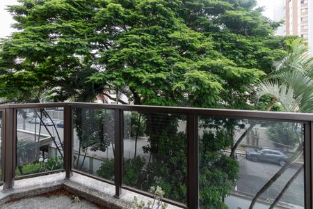 Apartamento para alugar com 180m², 3 quartos e 3 vagas Apartamento para alugar com 180m², 3 quartos e 3 vagasVaranda da Suíte