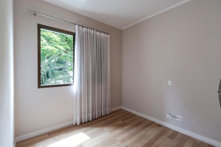 Apartamento para alugar com 180m², 3 quartos e 3 vagas Apartamento para alugar com 180m², 3 quartos e 3 vagasQuarto 1