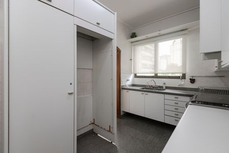 Apartamento para alugar com 180m², 3 quartos e 3 vagas Apartamento para alugar com 180m², 3 quartos e 3 vagasCozinha