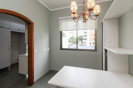 Apartamento para alugar com 180m², 3 quartos e 3 vagas Apartamento para alugar com 180m², 3 quartos e 3 vagasCopa