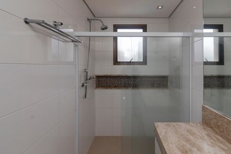 Apartamento para alugar com 180m², 3 quartos e 3 vagas Apartamento para alugar com 180m², 3 quartos e 3 vagasBanheiro da Suíte