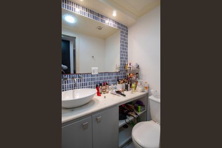 Apartamento para alugar com 62m², 2 quartos e 1 vaga Apartamento para alugar com 62m², 2 quartos e 1 vagaBanheiro da Suíte