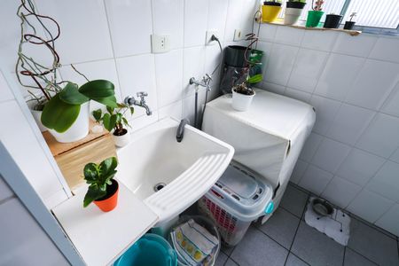 Apartamento à venda com 72m², 3 quartos e 1 vagaÁrea de Serviço