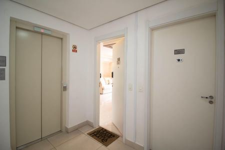 Apartamento à venda com 60m², 2 quartos e 1 vagaHall de entrada