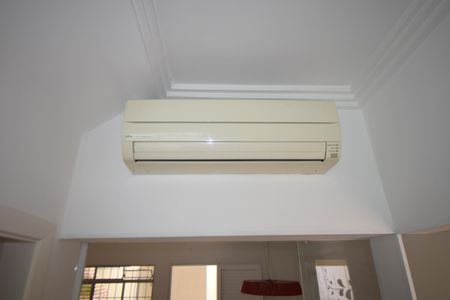 Casa à venda com 230m², 4 quartos e 3 vagasSala