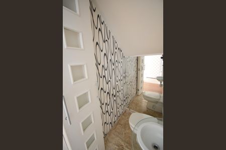 Casa à venda com 230m², 4 quartos e 3 vagasLavabo