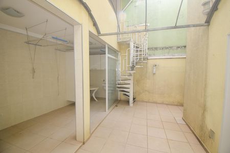 Casa à venda com 230m², 4 quartos e 3 vagasÁrea Externa