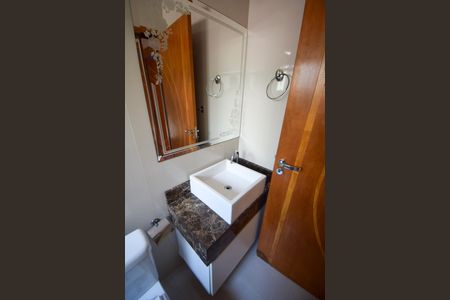 Casa à venda com 230m², 4 quartos e 3 vagasBanheiro Social 1