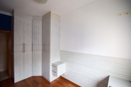Casa à venda com 230m², 4 quartos e 3 vagasQuarto 2