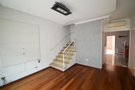 Sala de casa à venda com 4 quartos, 230m² em Vila Gomes Cardim, São Paulo