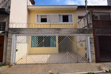 Casa à venda com 230m², 4 quartos e 3 vagasFachada