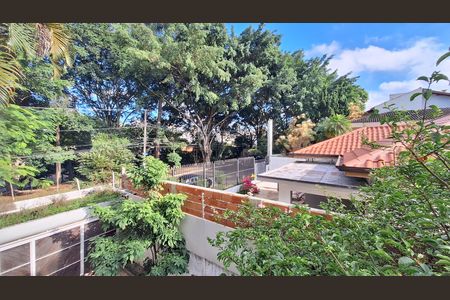Vista  de casa à venda com 6 quartos, 392m² em Alto da Lapa, São Paulo