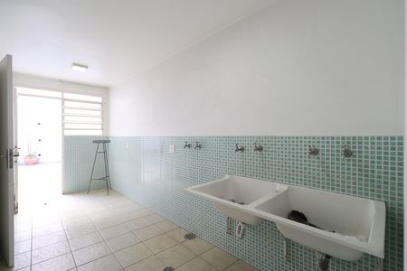 Casa à venda com 392m², 6 quartos e 5 vagasÁrea de serviço 